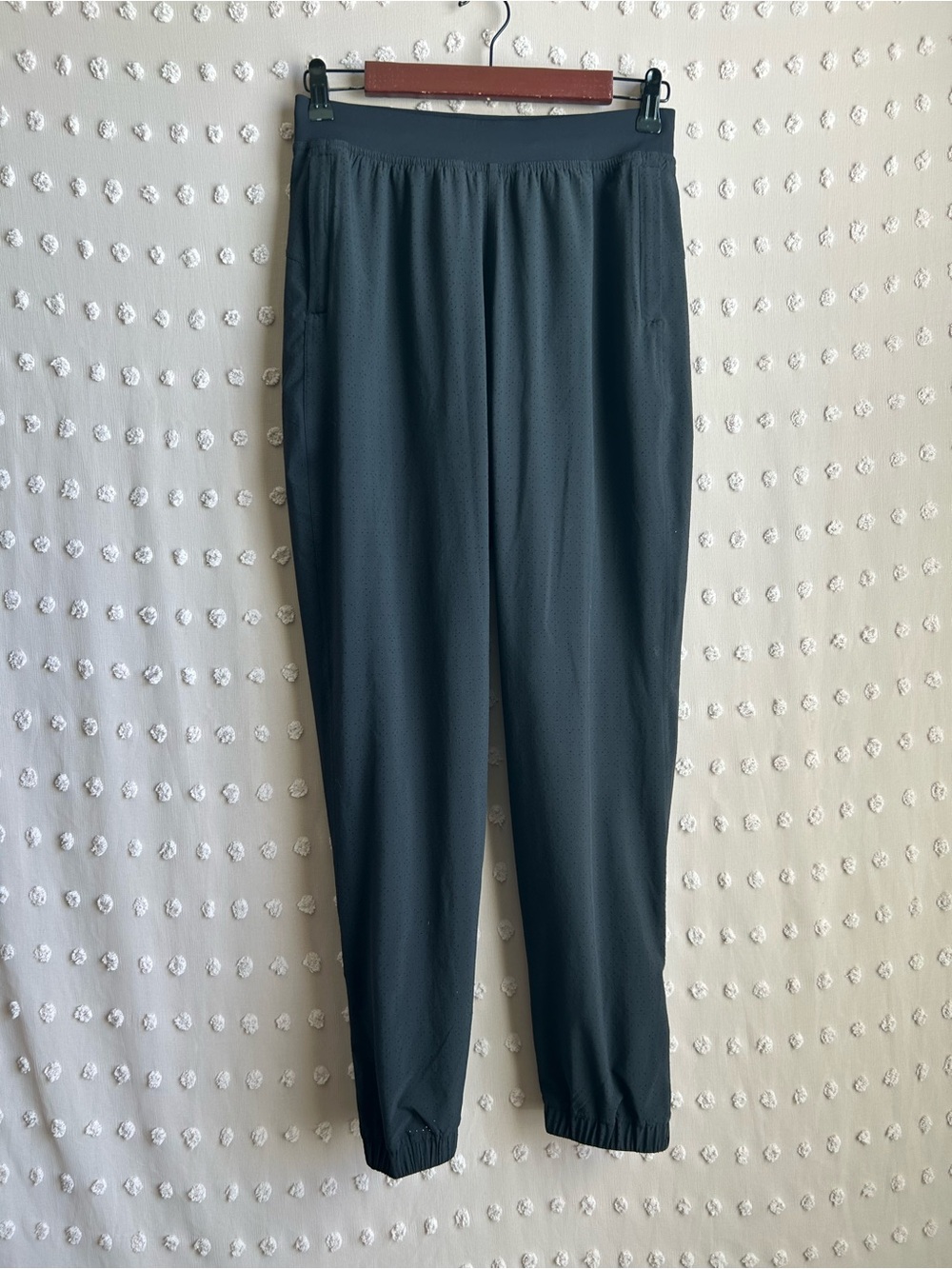 Lululemon Women’s Adapted State Perforated Joggers Sz 6 Black